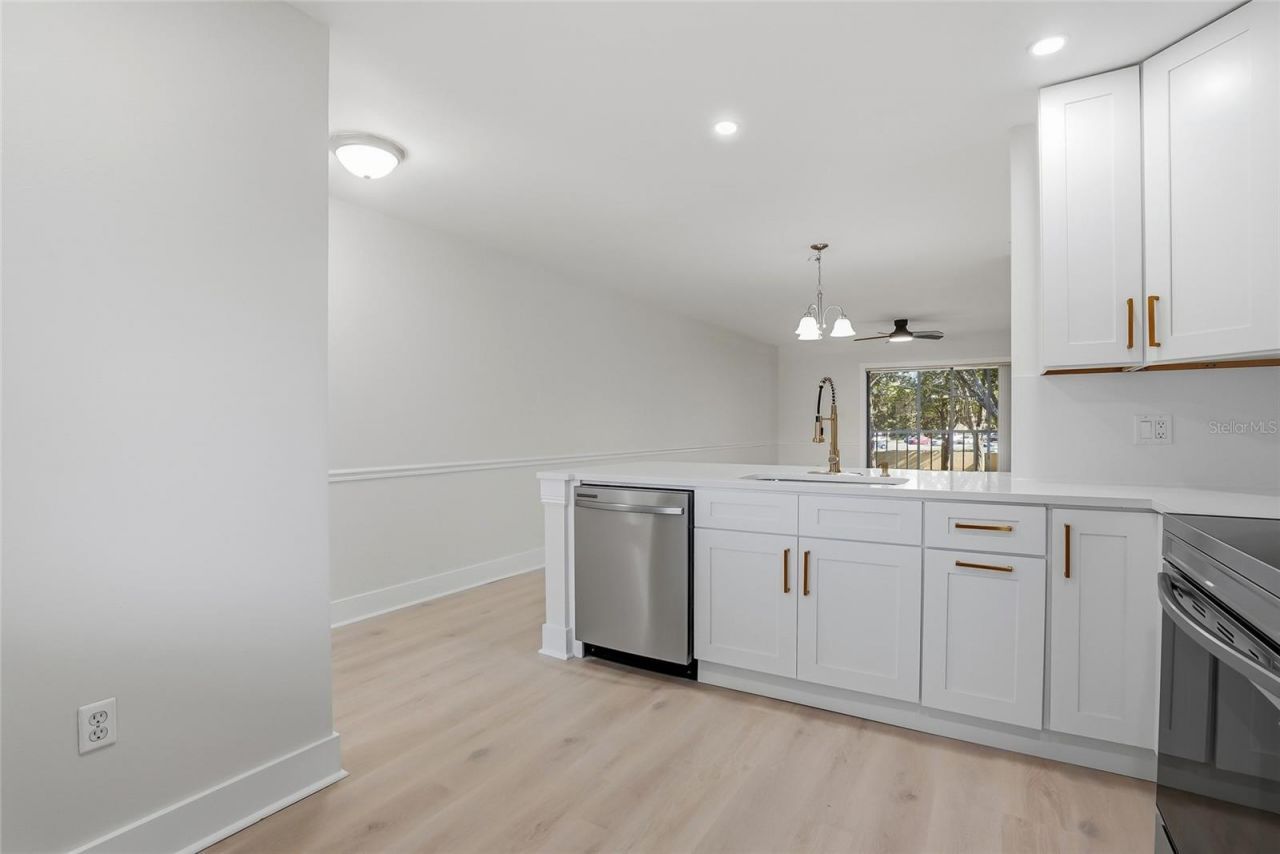 2682 Sabal Springs Circle, Unit 204, Clearwater, FL 33761 Photo