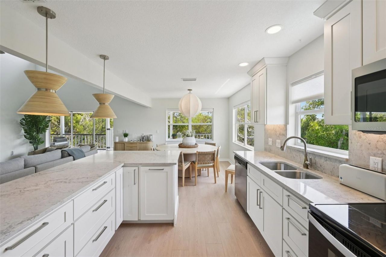 108 Pelican Drive, Anna Maria, FL 34216 Photo