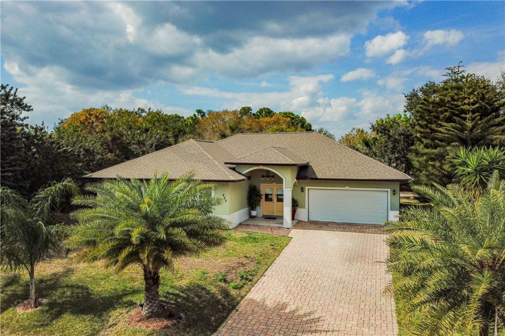 922 Clearmont Street, Sebastian, FL 32958 Photo