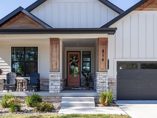 814 Bridgeview Street , Polk City, IA 50226