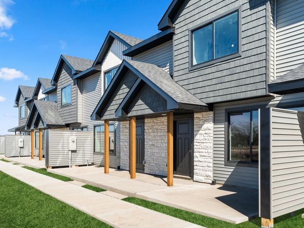 602 NE Hart Lane, Ankeny, IA 50021