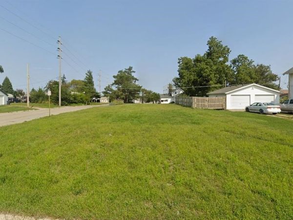 702 Swayze Street , Marshalltown, IA 50158