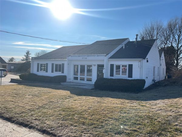 3708 75th Street , Urbandale, IA 50322