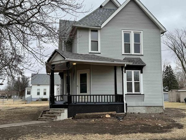 1021 S CHAMBERS Street, Galesburg, IL 61401