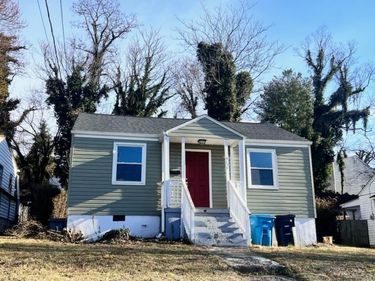 2402 Winthrop AVE SW, Roanoke, VA 24015