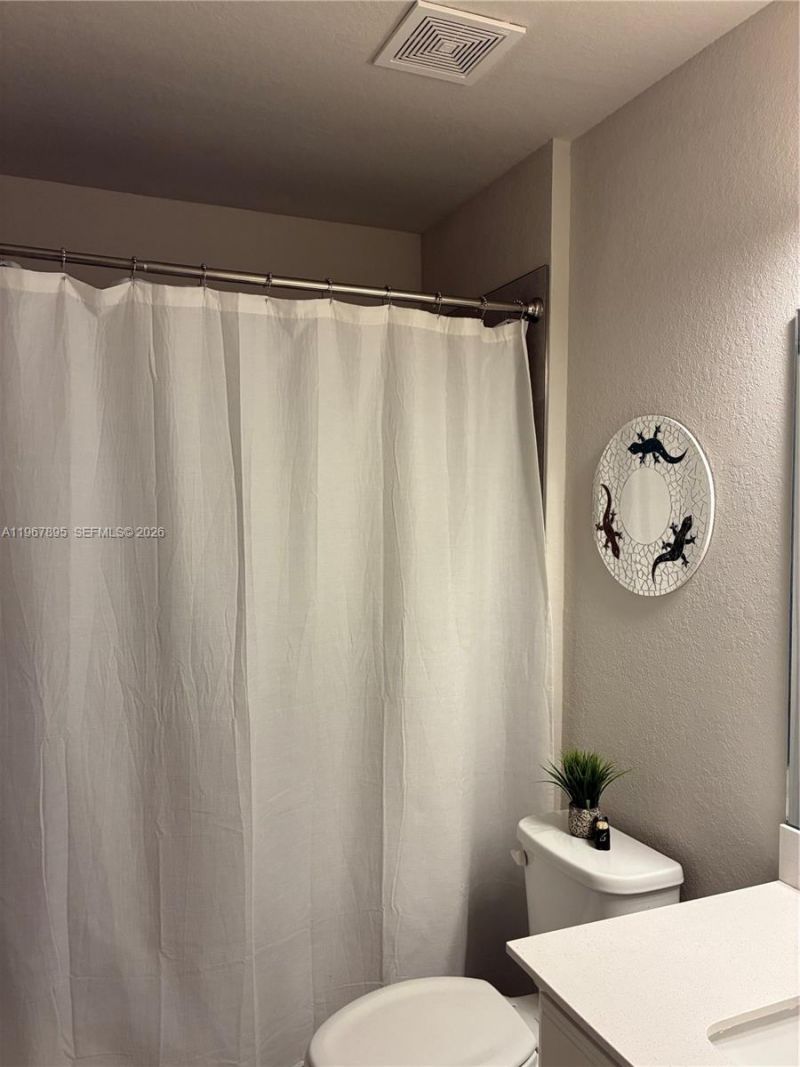 1069 NW 4th Ter , Florida City, FL 33034 Photo