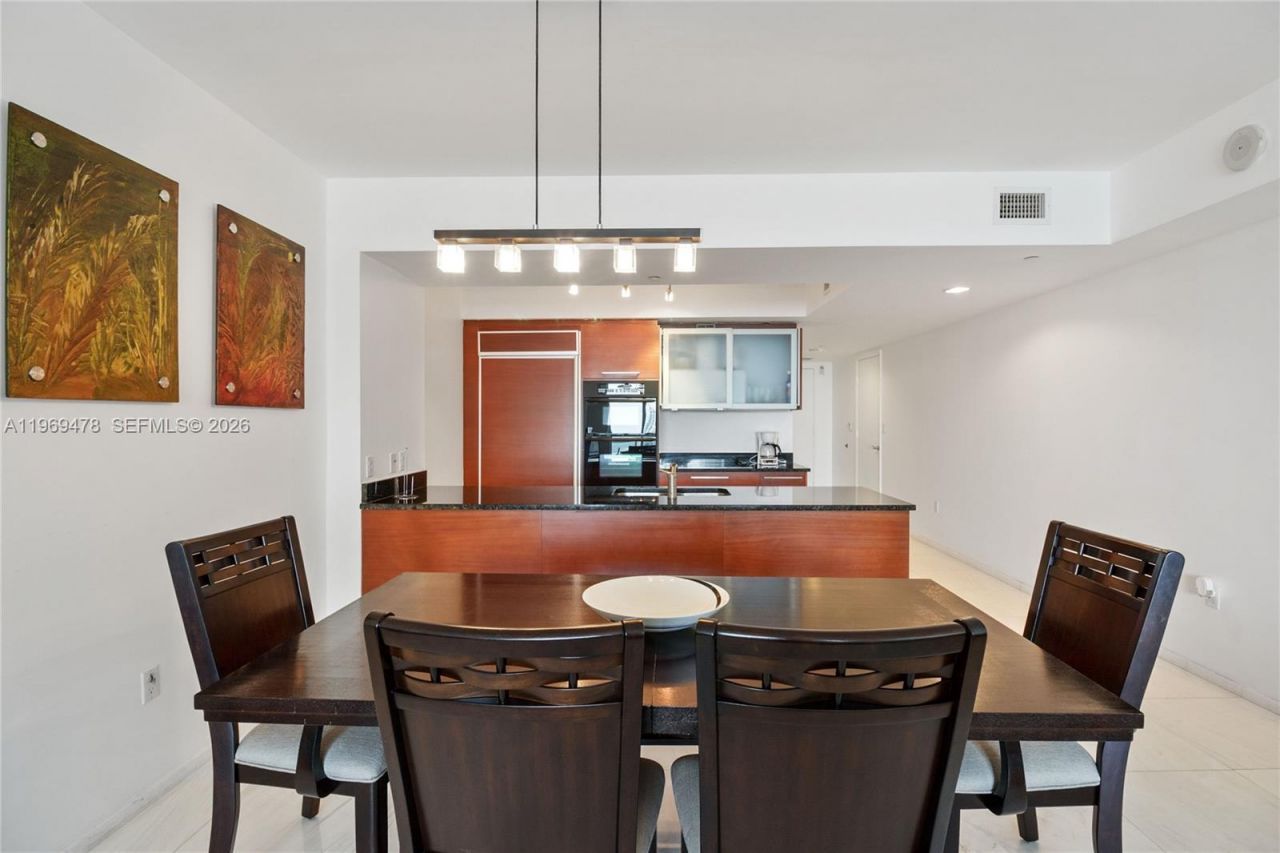 1830 S Ocean Dr, Unit 3211, Hallandale Beach, FL 33009 Photo