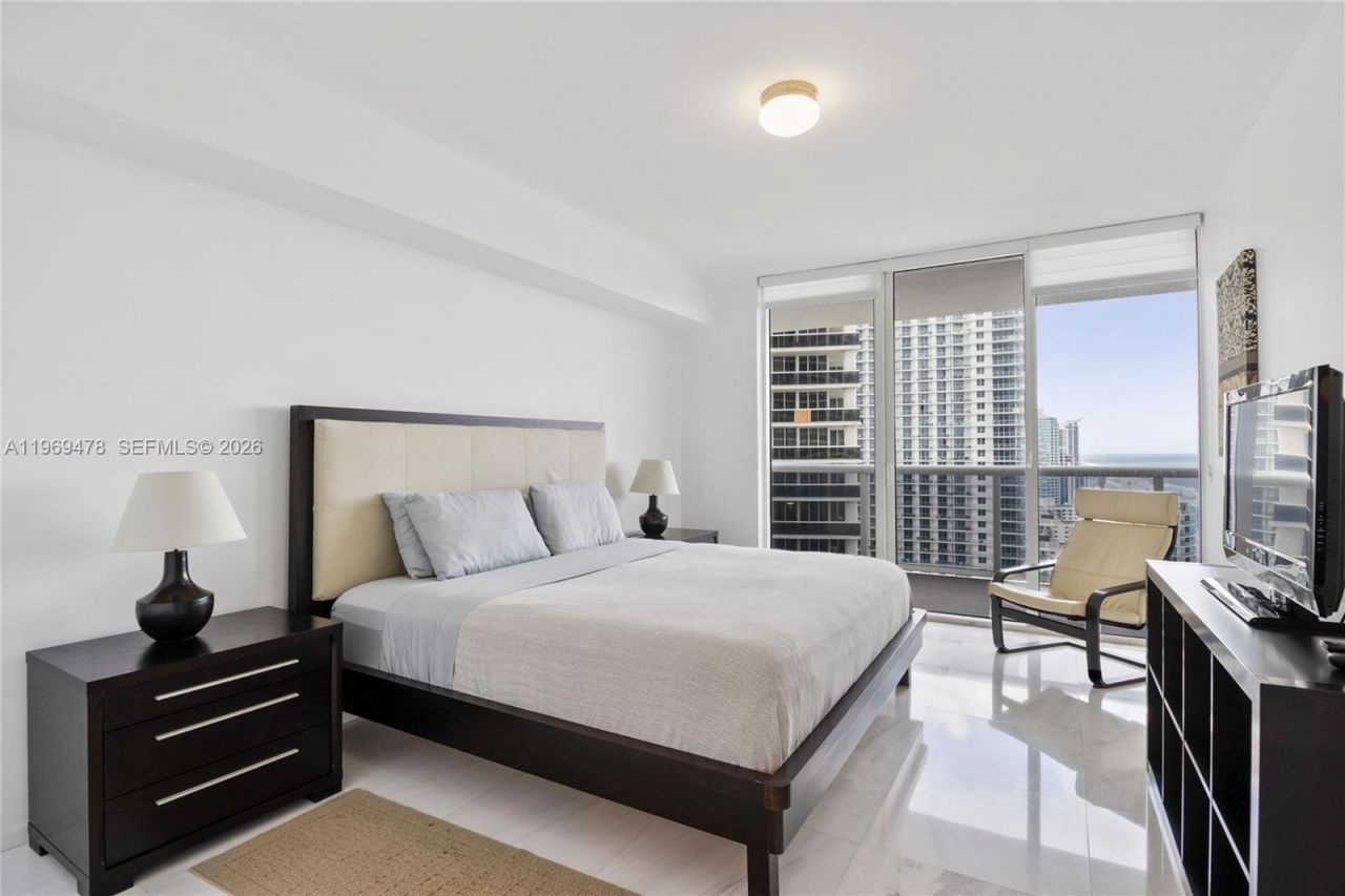 1830 S Ocean Dr, Unit 3211, Hallandale Beach, FL 33009 Photo
