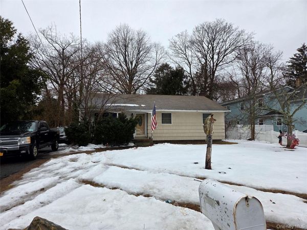 1456 Locust Avenue, Bohemia, NY 11716