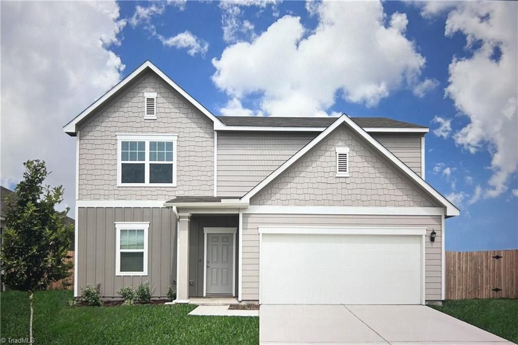 918 Riverbank Drive, Kernersville, NC 27284 Main Photo