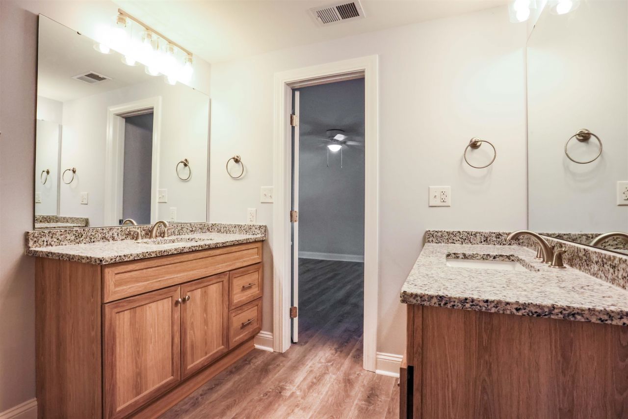 4271 Mclamb Ave. Photo 26