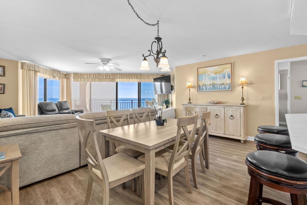 1620 N Waccamaw Dr. Photo 11