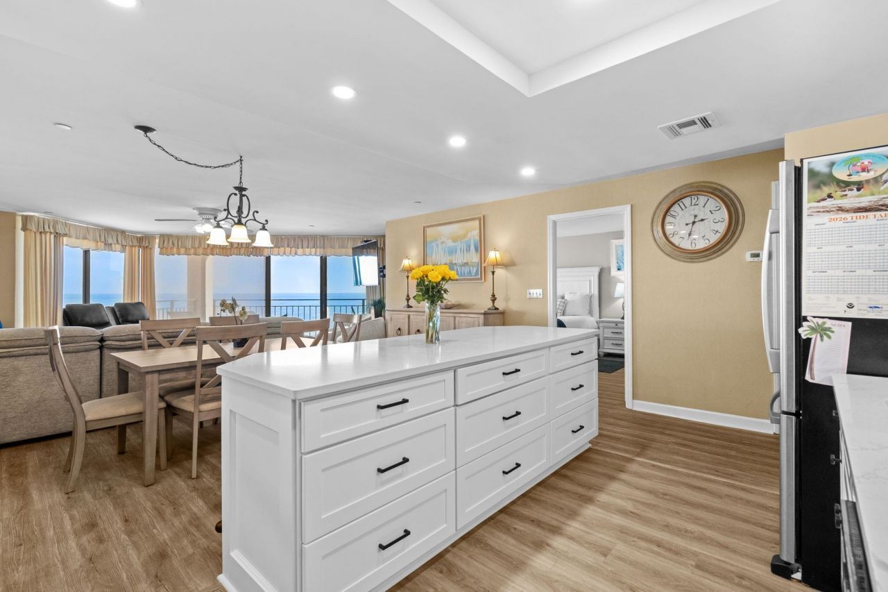 1620 N Waccamaw Dr.  Photo 15