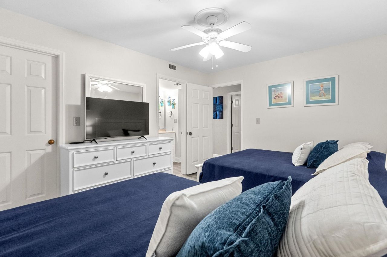 1620 N Waccamaw Dr. Photo 27