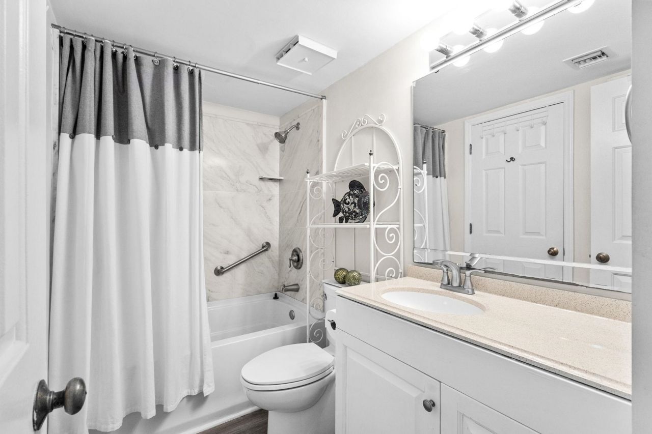 1620 N Waccamaw Dr. Photo 28