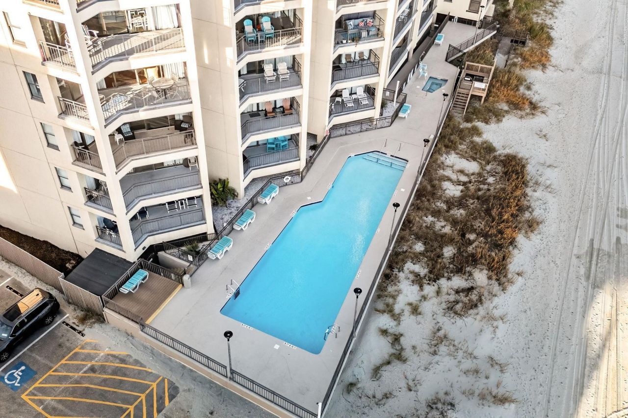 1620 N Waccamaw Dr. Photo 36