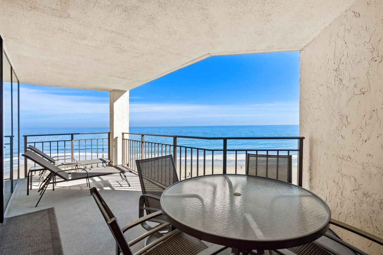 1620 N Waccamaw Dr. Photo 6