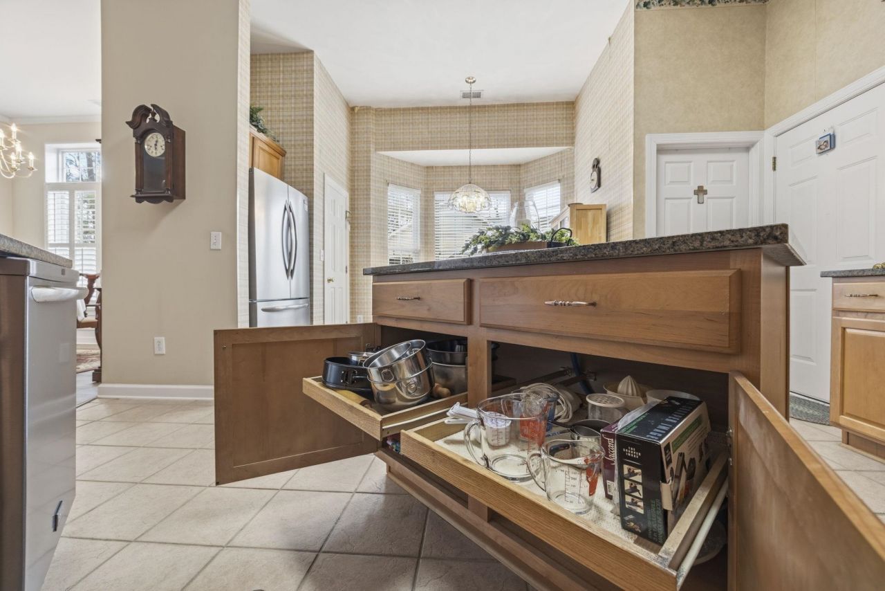 4542 Firethorne Dr. Photo 15