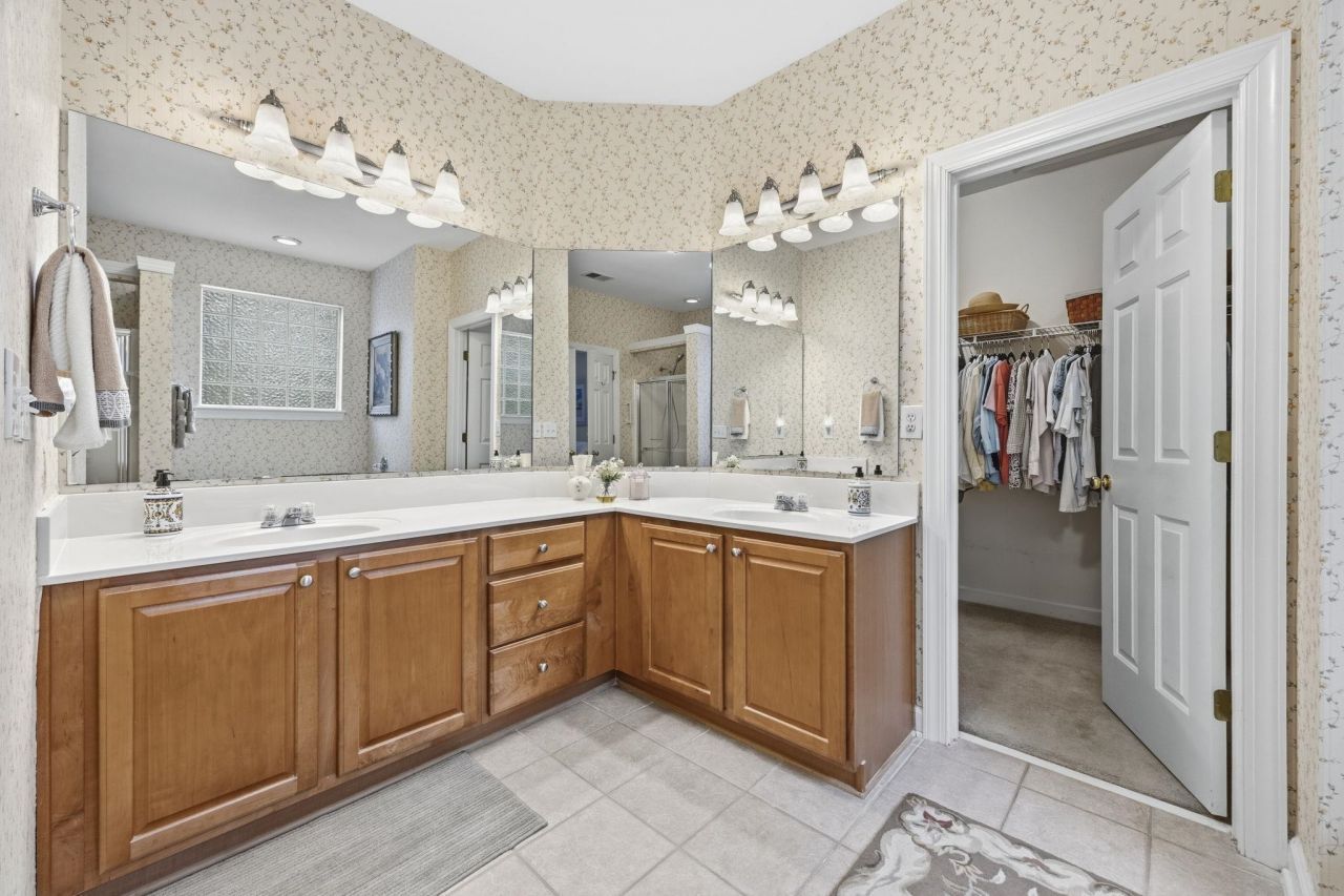 4542 Firethorne Dr. Photo 26