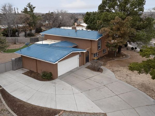 9204 Orlando Place NE, Albuquerque, NM 87111