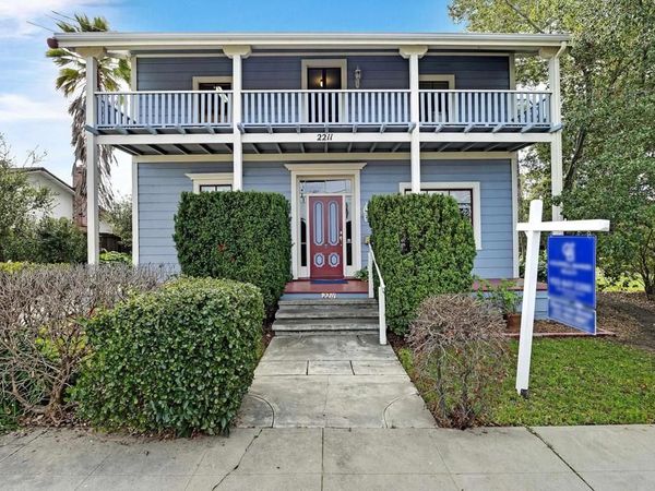 2211 College Avenue, Livermore, CA 94550