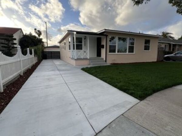 15605 S Berendo Avenue, Gardena, CA 90247