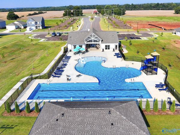13655 Continental Road, Athens, AL 35613