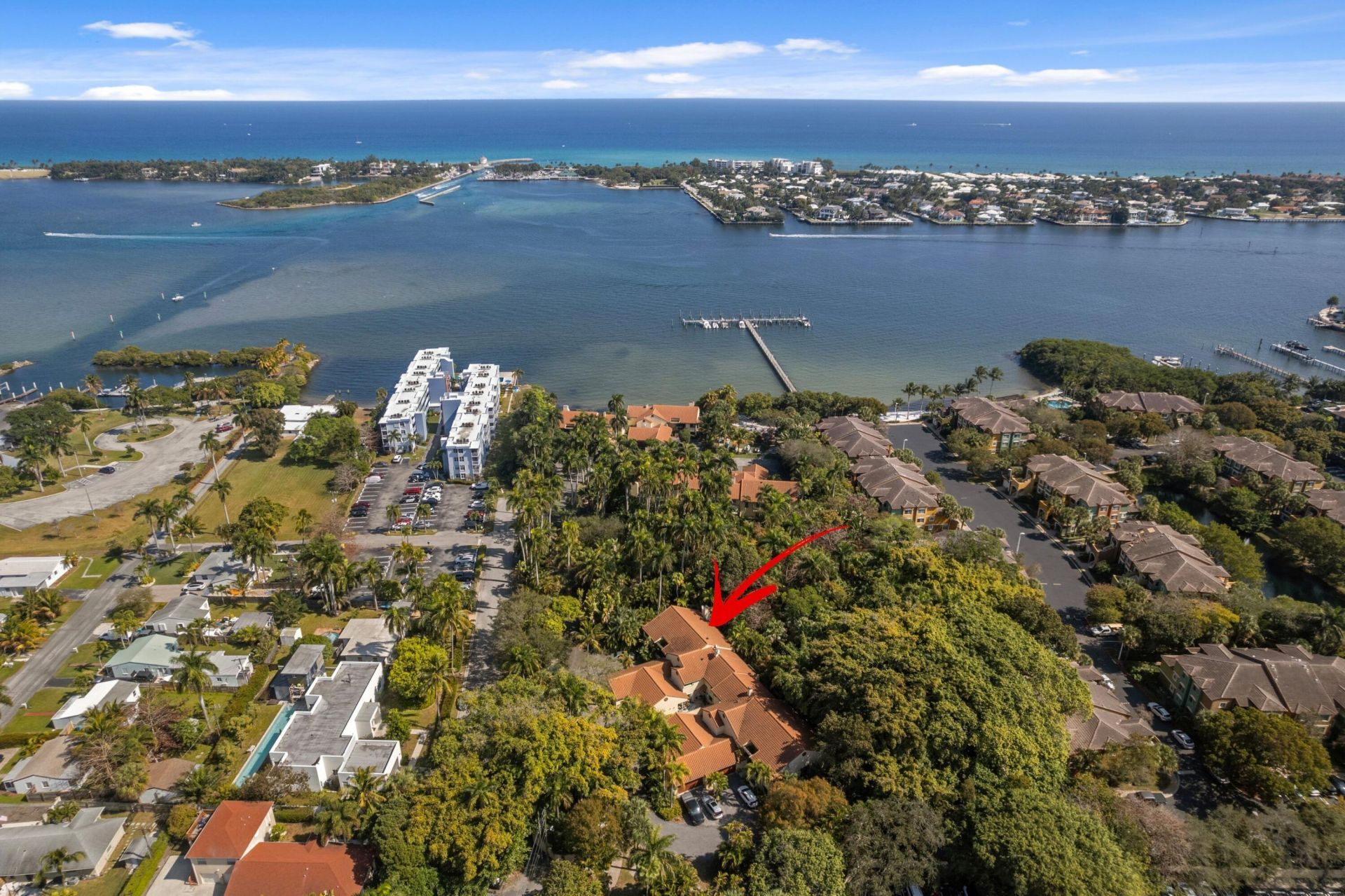 16 Via Lago, Boynton Beach, FL 33435 Photo