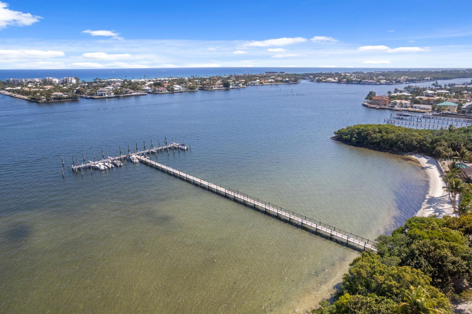 16 Via Lago, Boynton Beach, FL 33435 Photo