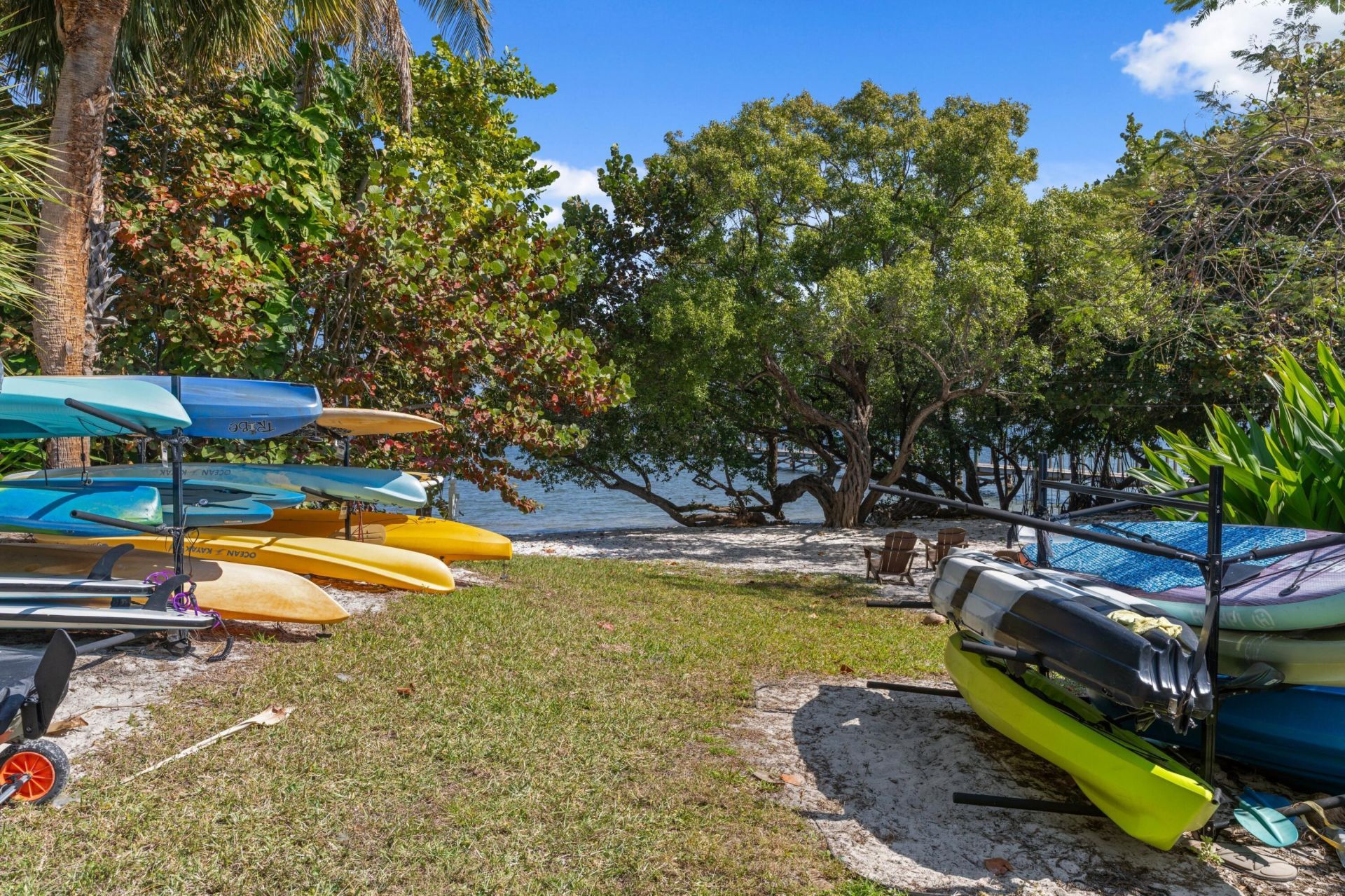 16 Via Lago, Boynton Beach, FL 33435 Photo