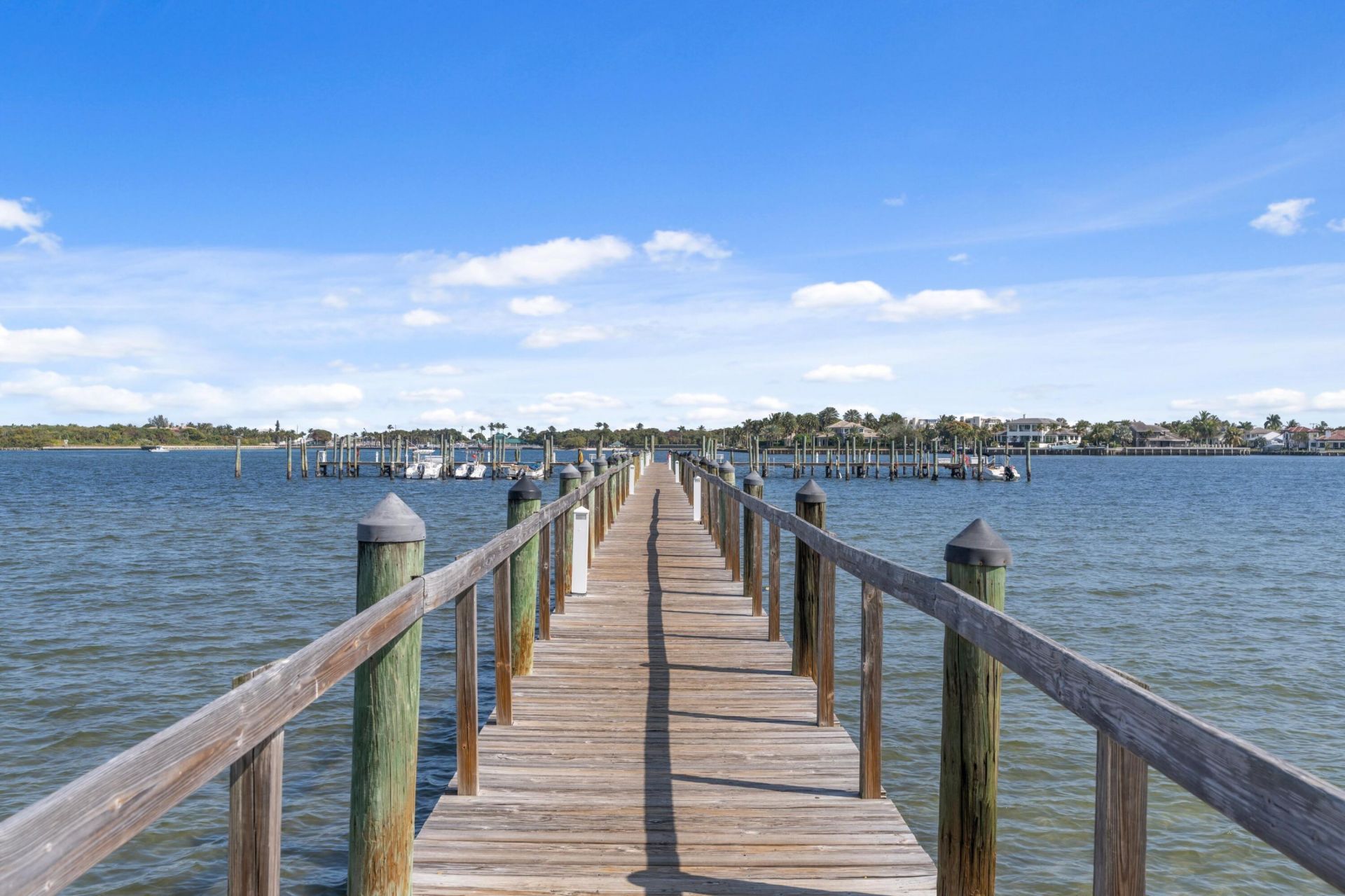 16 Via Lago, Boynton Beach, FL 33435 Photo