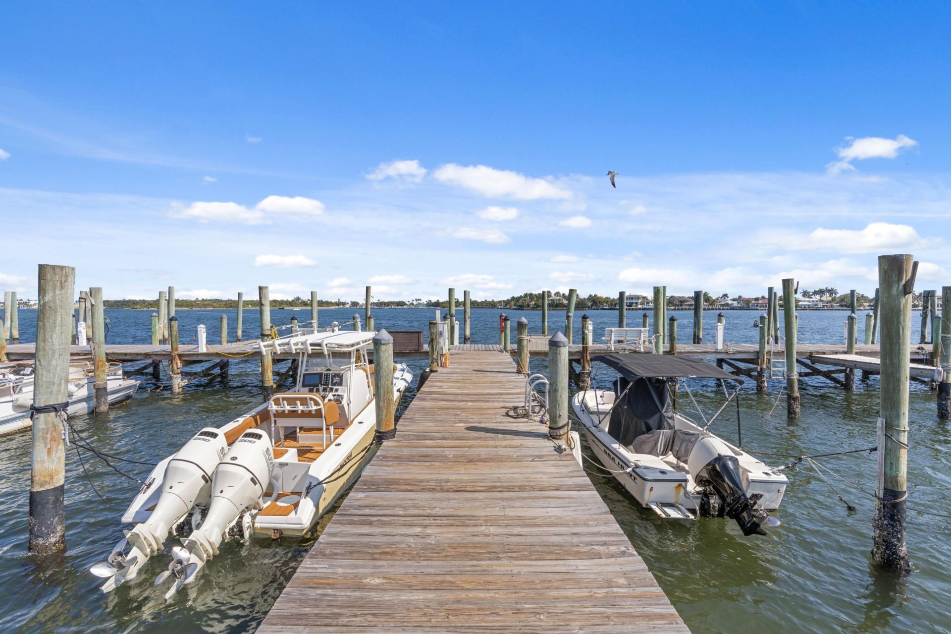 16 Via Lago, Boynton Beach, FL 33435 Photo