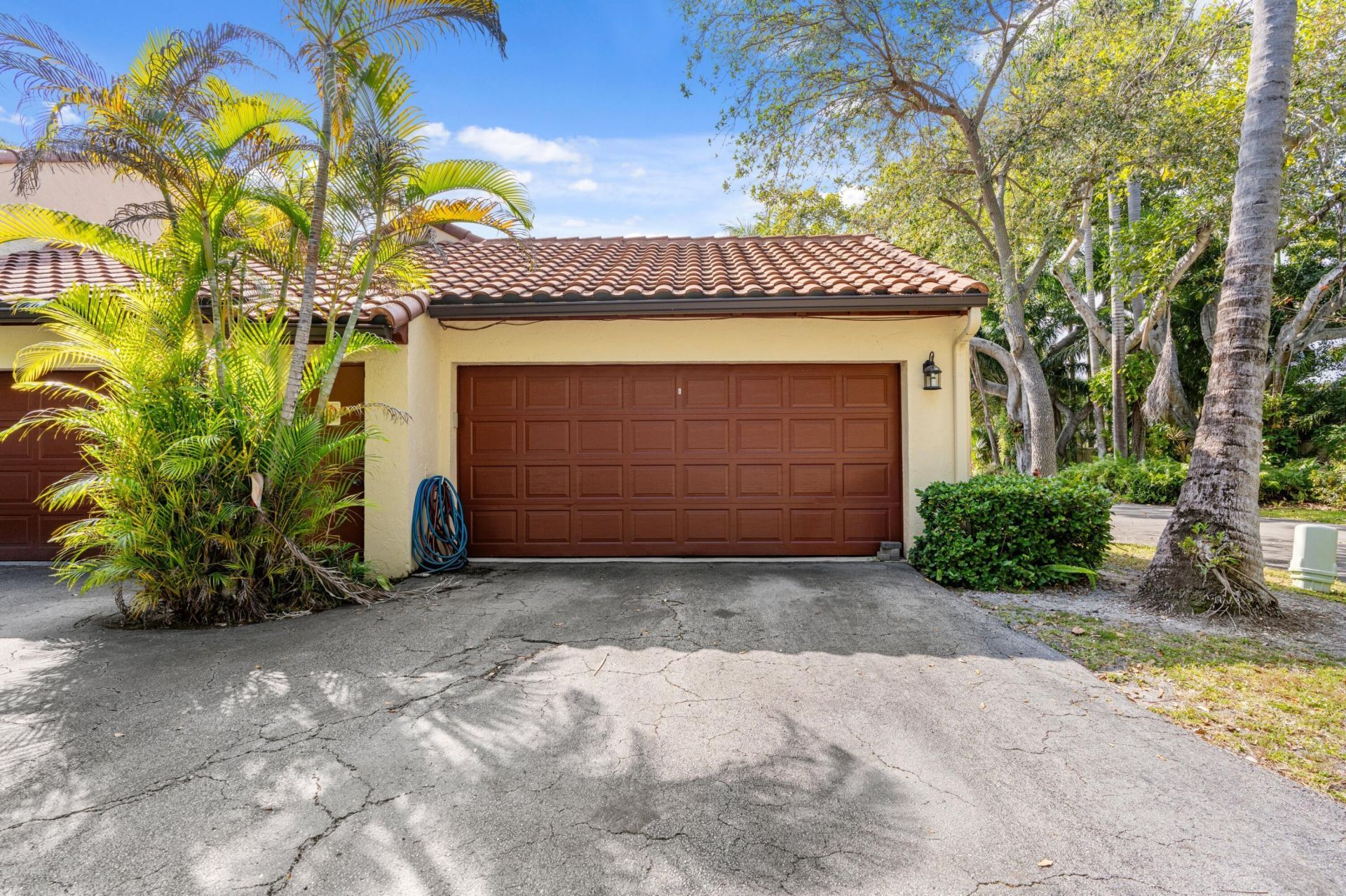 16 Via Lago, Boynton Beach, FL 33435 Photo