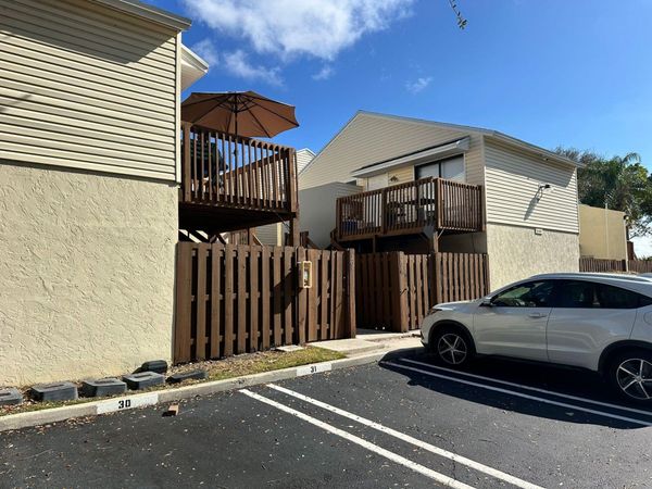 637 Executive Center Drive, Unit N102, West Palm Beach, FL 33401