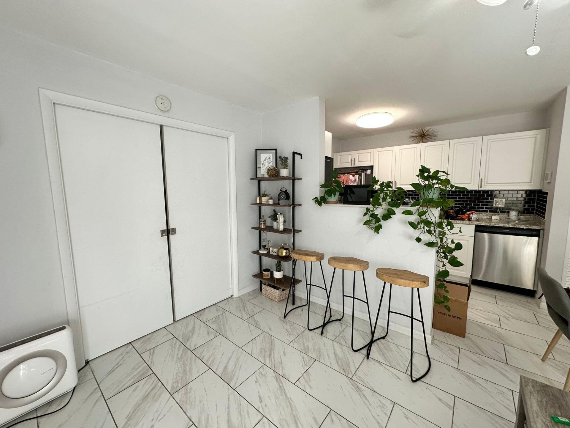 637 Executive Center Drive, Unit N102, West Palm Beach, FL 33401 Photo