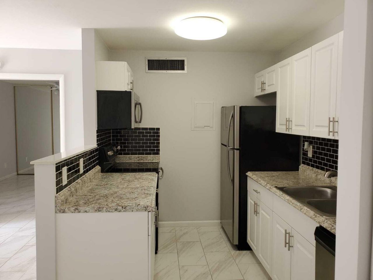 637 Executive Center Drive, Unit N102, West Palm Beach, FL 33401 Photo