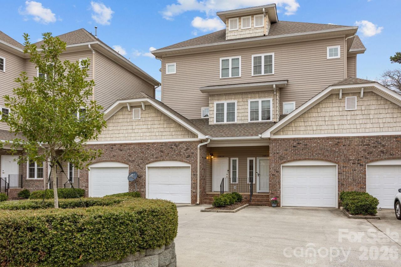 18827 Cloverstone Circle, Cornelius, NC 28031 Main Photo