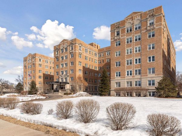 2615 Park Avenue, Unit B1, Minneapolis, MN 55407