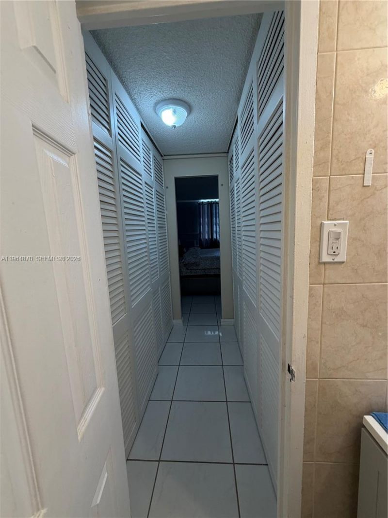 1913 S Ocean Dr, Unit 109, Hallandale Beach, FL 33009 Photo