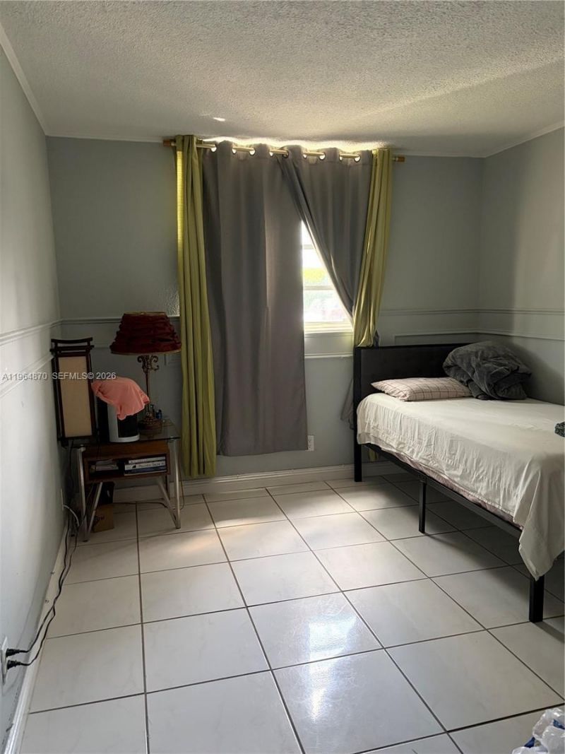 1913 S Ocean Dr, Unit 109, Hallandale Beach, FL 33009 Photo