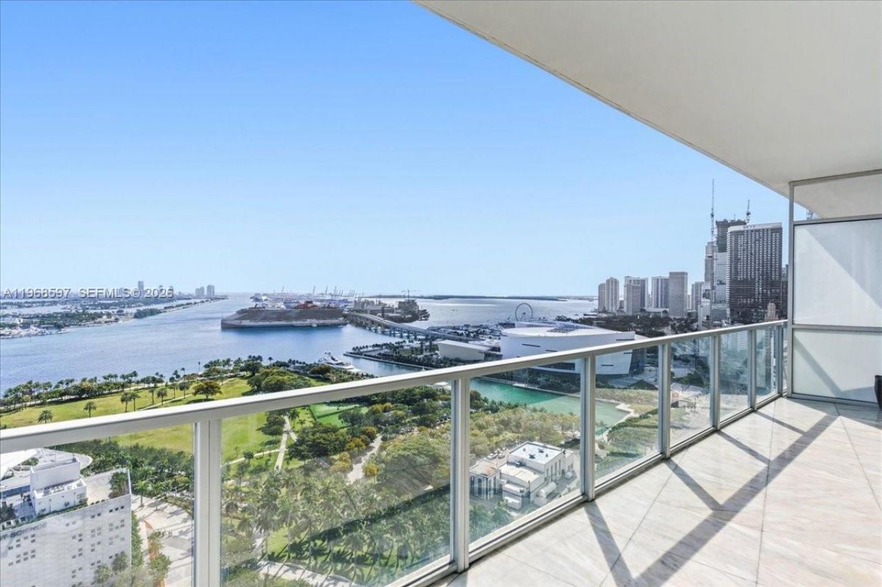 1100 Biscayne Blvd, Unit 2702, Miami, FL 33132 Photo