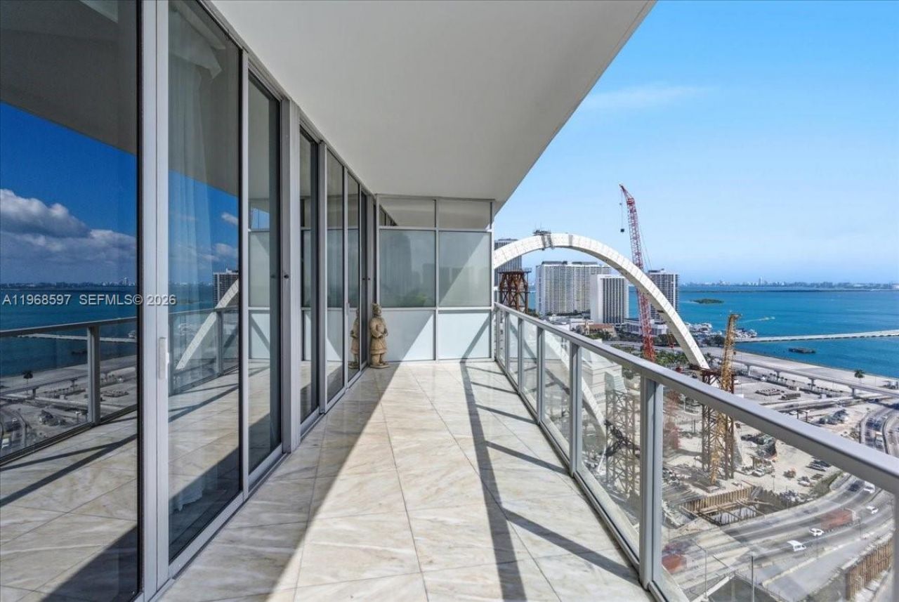 1100 Biscayne Blvd, Unit 2702, Miami, FL 33132 Photo