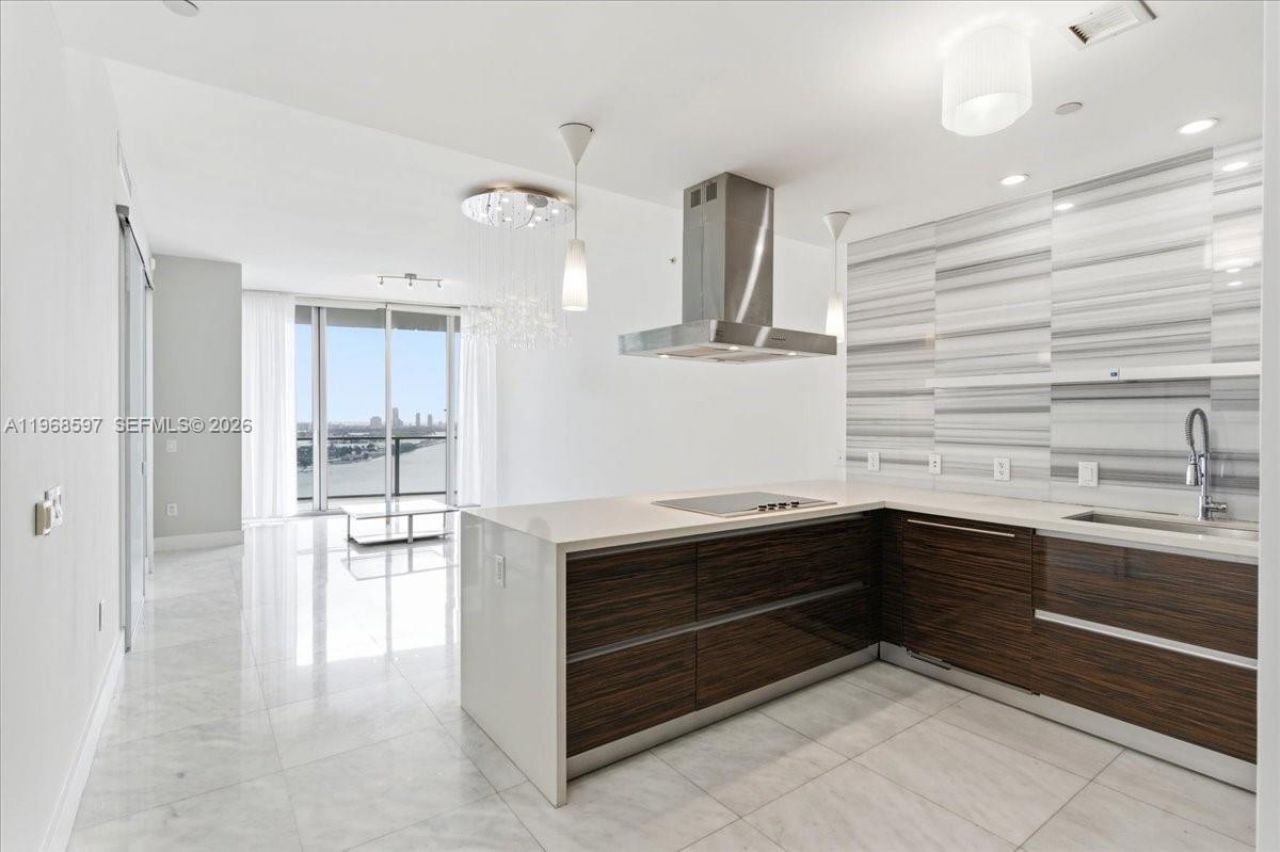 1100 Biscayne Blvd, Unit 2702, Miami, FL 33132 Photo