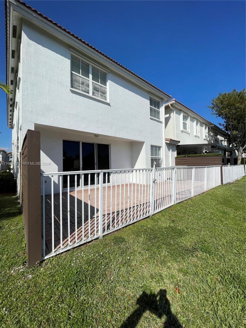 10844 NW 84th St, Doral, FL 33178 Photo
