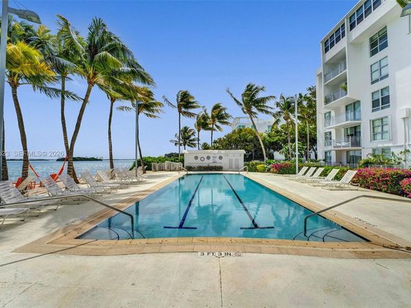 750 NE 64th St, Unit B415, Miami, FL 33138