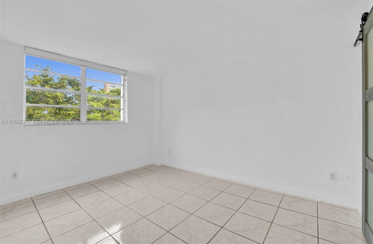 750 NE 64th St, Unit B415, Miami, FL 33138 Photo