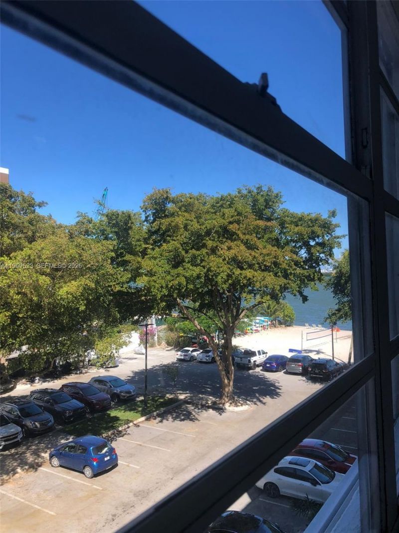 750 NE 64th St, Unit B415, Miami, FL 33138 Photo