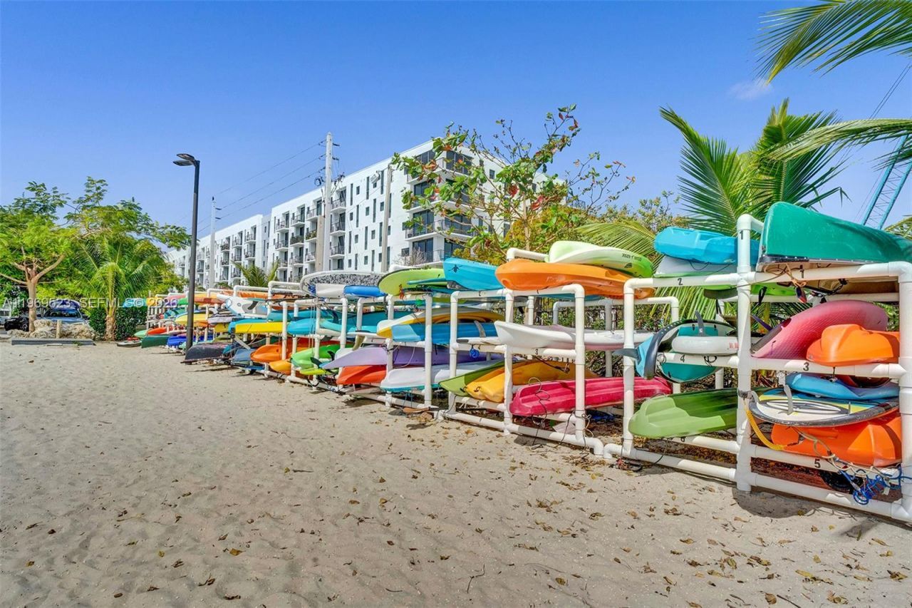 750 NE 64th St, Unit B415, Miami, FL 33138 Photo