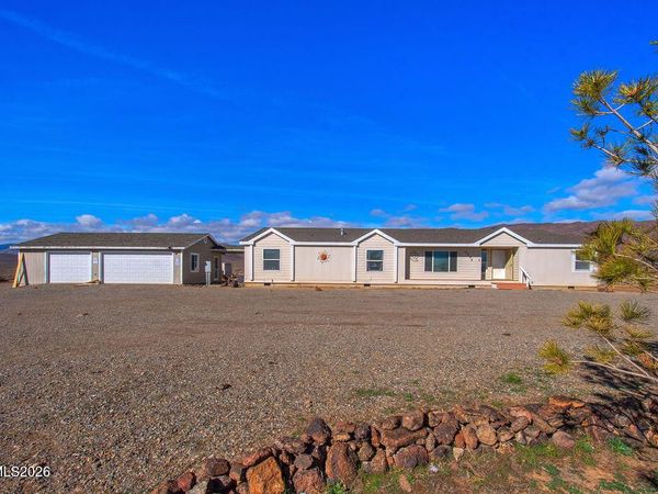 4595 Hackamore Lane, Stagecoach, NV 89429