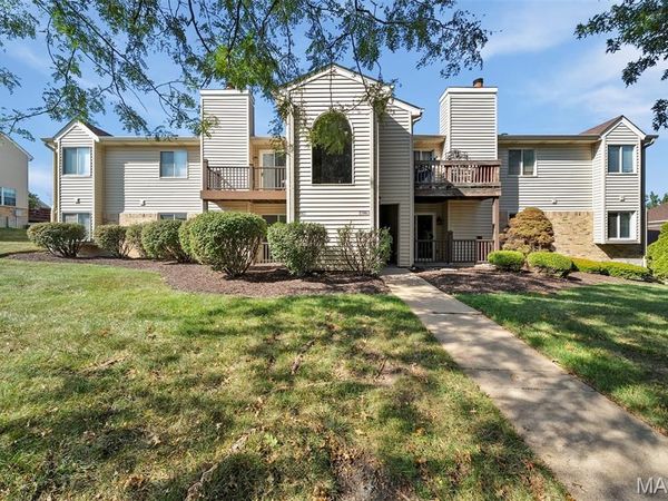 17065 Sandalwood Creek Drive, Unit C, Wildwood, MO 63038